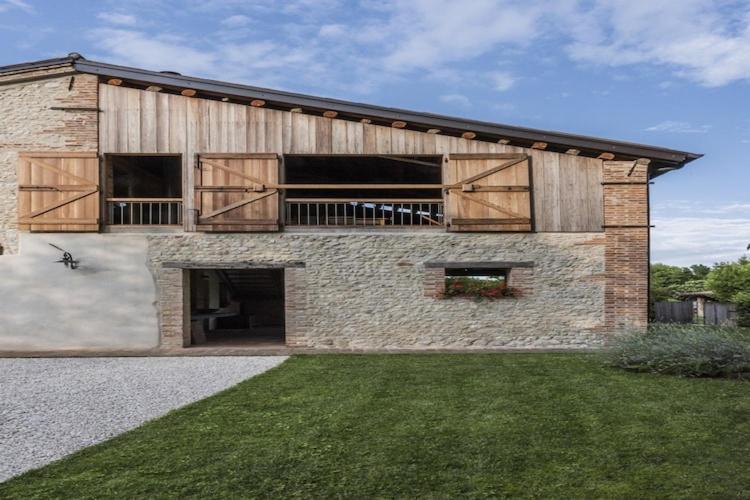 Modern Farmhouse In Pagnano Italy Near Forest Villa Asolo Exterior photo