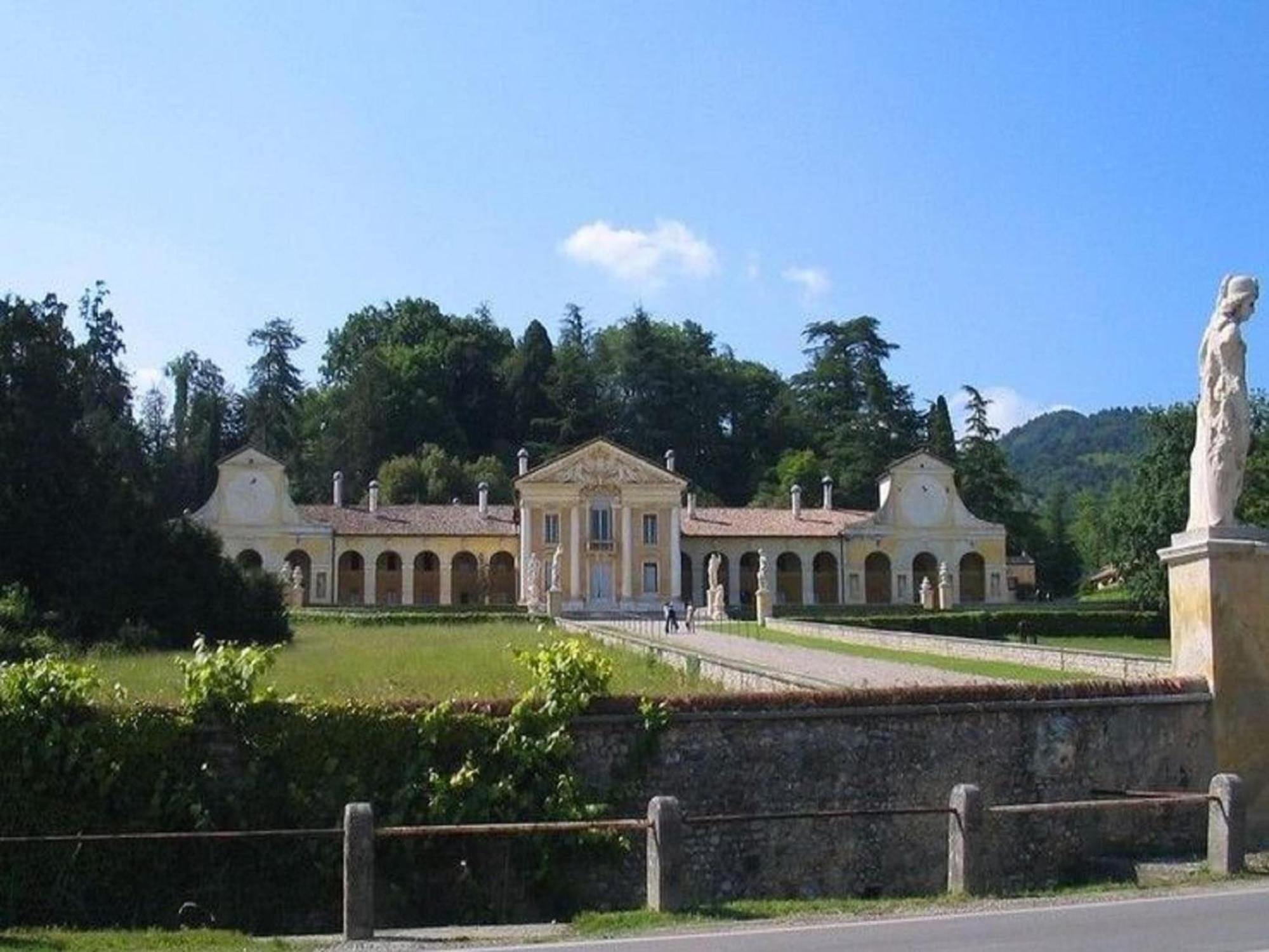 Modern Farmhouse In Pagnano Italy Near Forest Villa Asolo Exterior photo